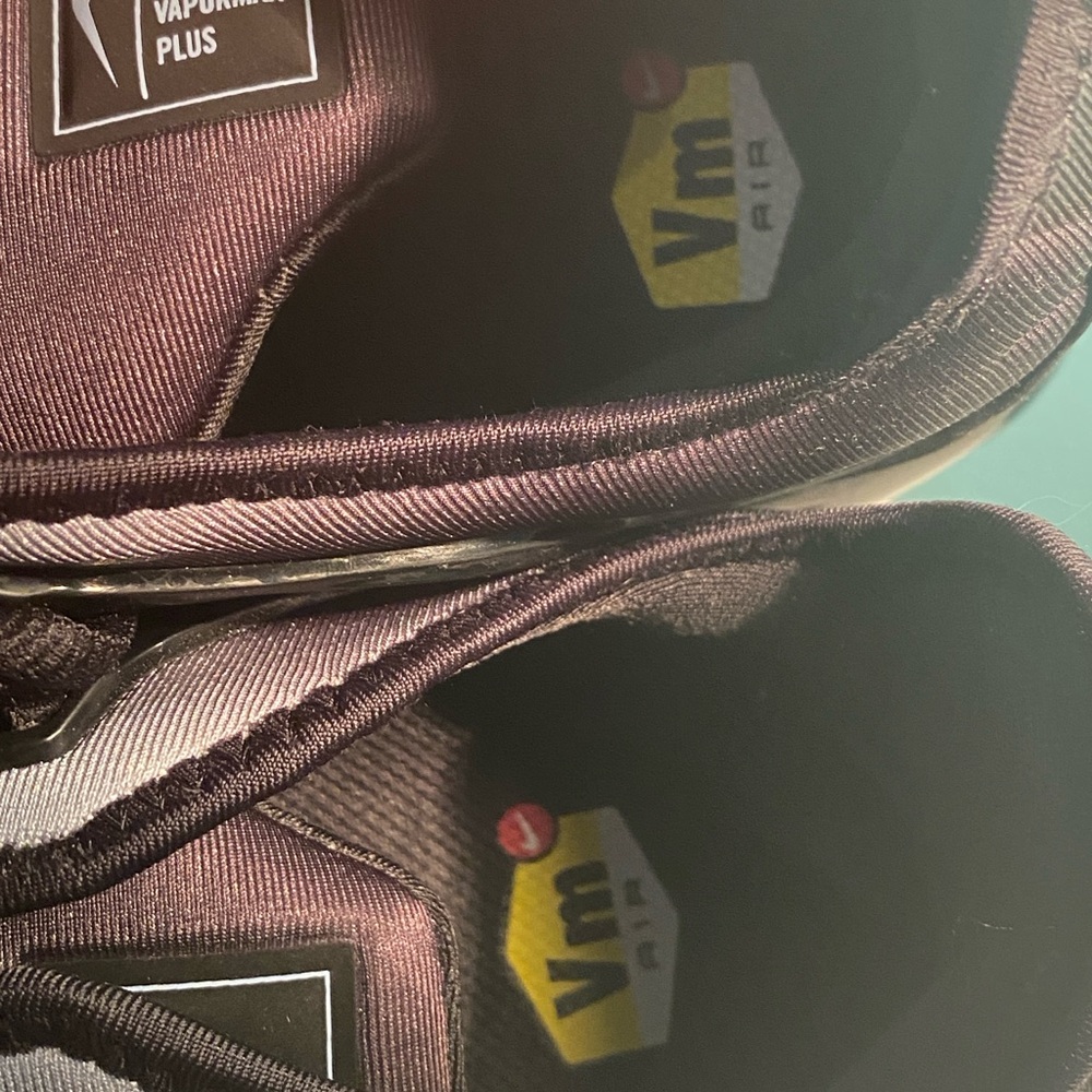🔴SOLD🔴Super Clean Nike Air VaporMax Plus in size 10 - Picture 4 of 7